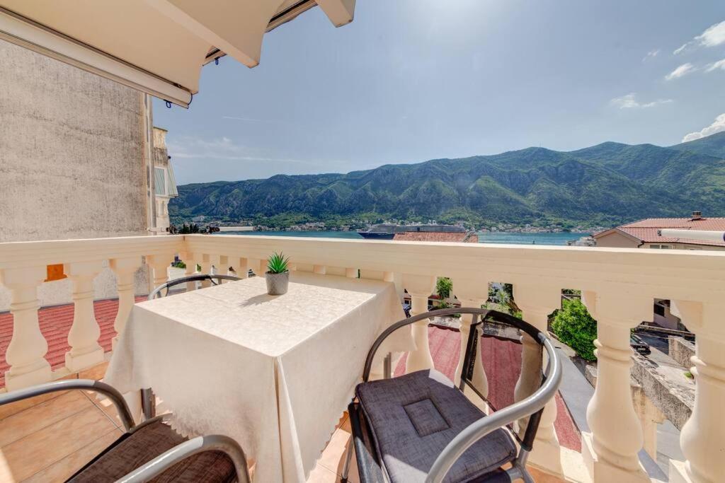 Sailor'S Knot Apartment - Central And Amazing Sea View Kotor Exterior foto